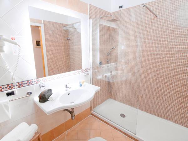 Hotel Rivage : photo 1 de la chambre suite junior (2 adultes)