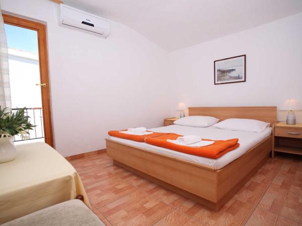 Apartments Kovačić : photo 6 de la chambre appartement 2 chambres avec balcon