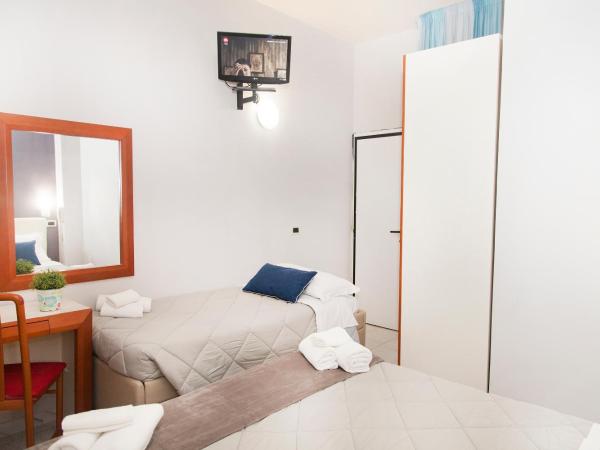 Hotel Melita Beach Experience : photo 4 de la chambre chambre triple