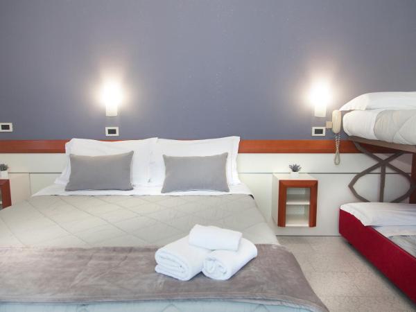Hotel Melita Beach Experience : photo 7 de la chambre chambre quadruple