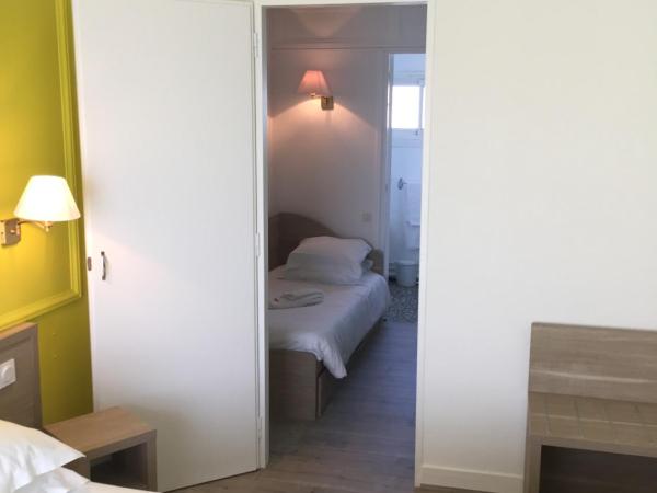 Hôtel Beau Rivage : photo 2 de la chambre chambre familiale - vue sur mer