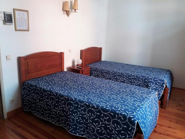 Hotel Alianca : photo 4 de la chambre chambre lits jumeaux