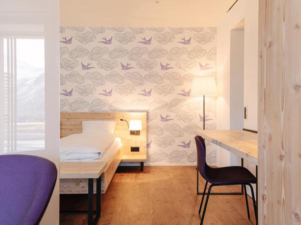 Berghotel Randolins : photo 1 de la chambre hébergement 6 lits