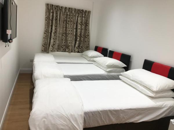 Oxford Bed and Breakfast : photo 10 de la chambre chambre triple avec douche