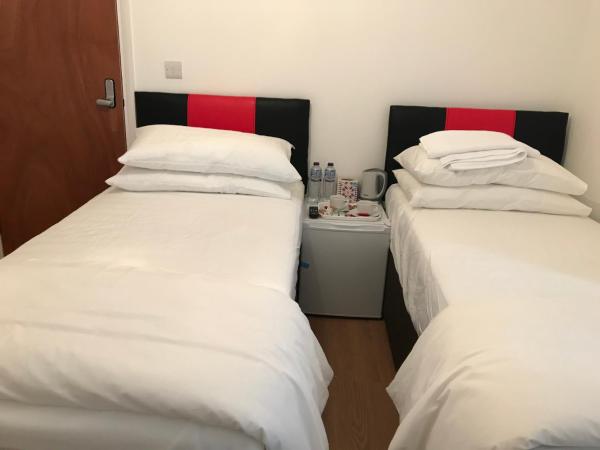 Oxford Bed and Breakfast : photo 7 de la chambre chambre double ou lits jumeaux avec salle de bains privative