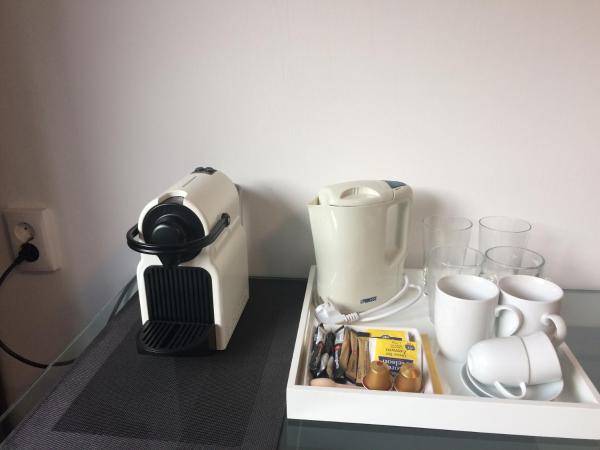 Haarlem 49 : photo 9 de la chambre chambre lits jumeaux avec salle de bains privative