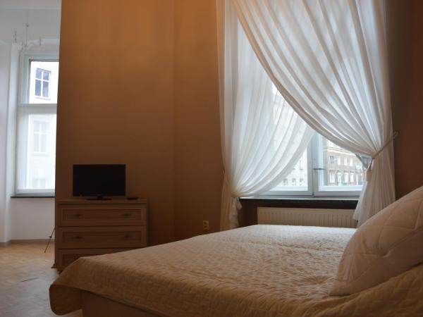 Ada Aparthouse : photo 2 de la chambre chambre double standard avec salle de bains commune