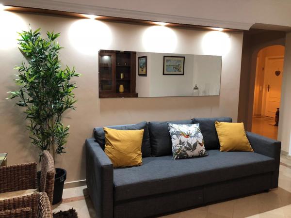 Alameda Garden : photo 2 de la chambre chambre double ou lits jumeaux avec salle de bains commune