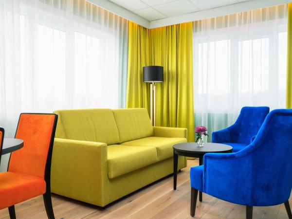 Thon Hotel Europa : photo 2 de la chambre suite