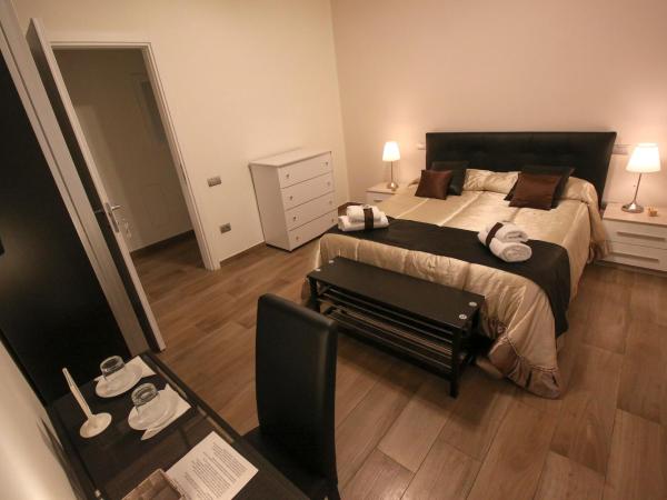 B&B Il Ritratto : photo 2 de la chambre chambre double avec salle de bains privative