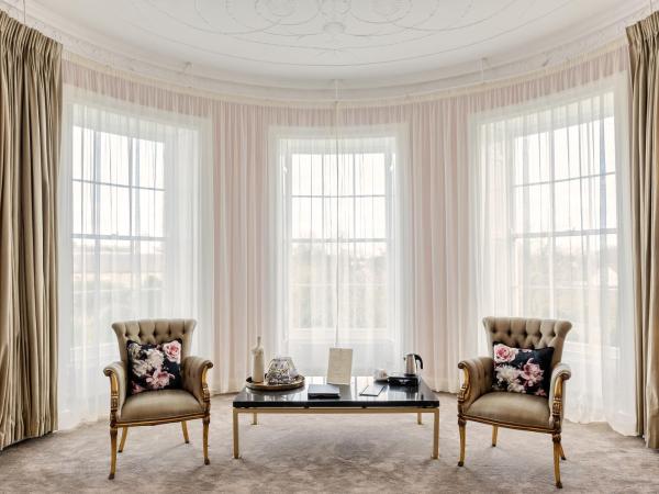 Butler House : photo 4 de la chambre lady eleanor suite with garden view