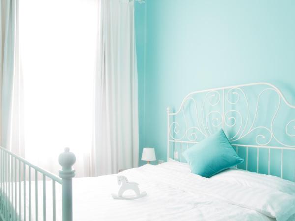 大连天天青旅民宿 : photo 2 de la chambre colorful double room