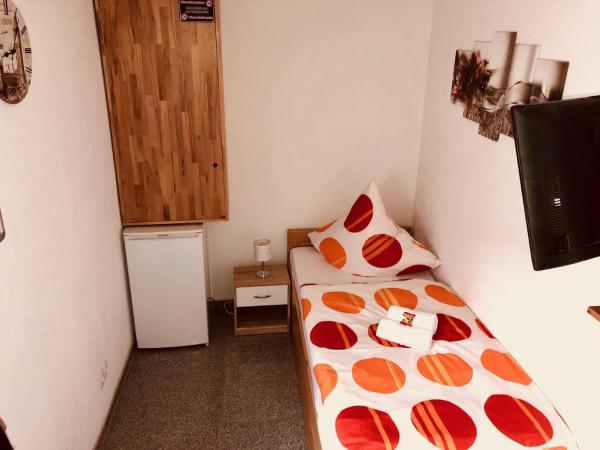 Gästehaus Buonanotte 2 : photo 4 de la chambre chambre simple avec salle de bains commune