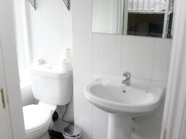 The Sliding Rock Inn : photo 2 de la chambre chambre familiale