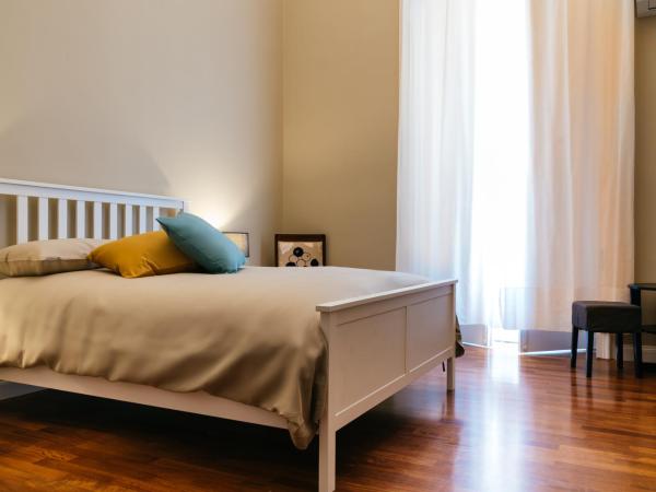 b&b le 4 leggende : photo 3 de la chambre chambre double deluxe avec balcon