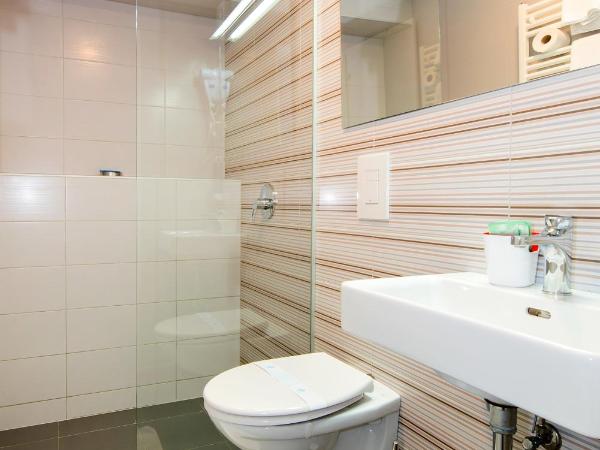 Tia Apartments and Rooms : photo 6 de la chambre chambre lits jumeaux confort