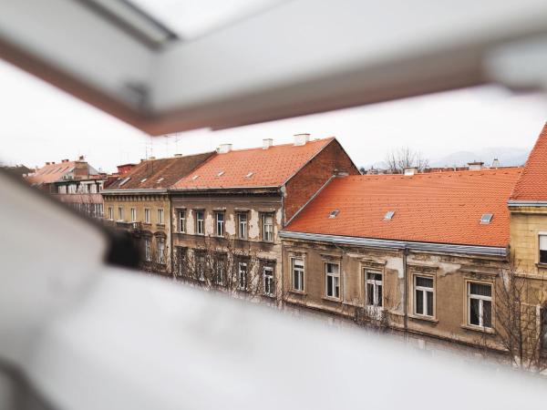 Tia Apartments and Rooms : photo 8 de la chambre chambre lits jumeaux standard