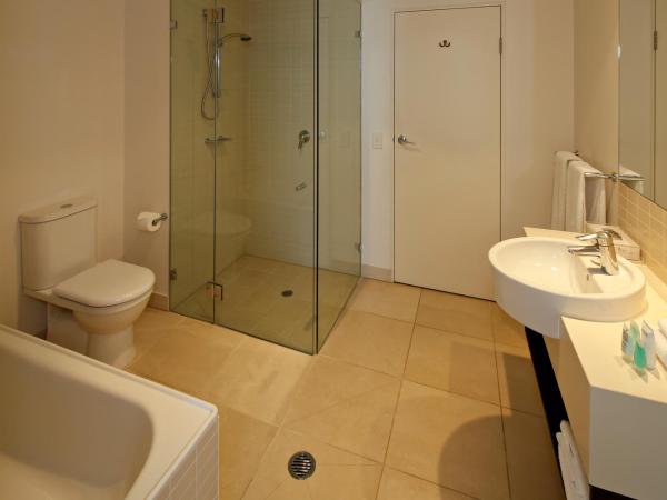 Cairns Private Apartments : photo 7 de la chambre appartement 1 chambre avec vue sur le port