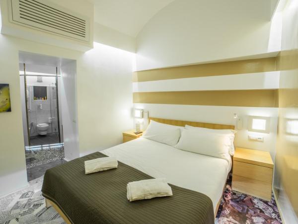 Chiaia 197 Deluxe Residence : photo 9 de la chambre studio standard