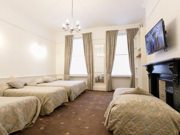 Jesmond Hotel : photo 6 de la chambre chambre familiale avec salle de bains