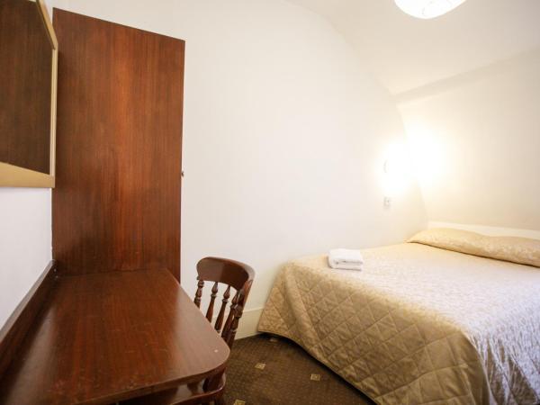 Jesmond Hotel : photo 2 de la chambre chambre double avec salle de bains commune