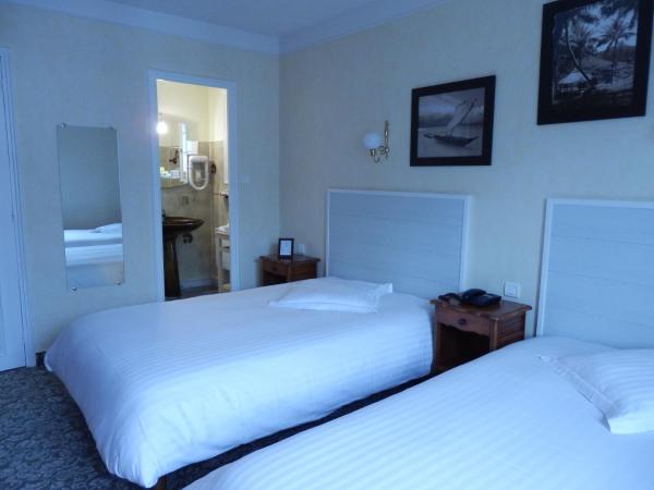 Logis Hotel De La Corniche : photo 2 de la chambre chambre lits jumeaux