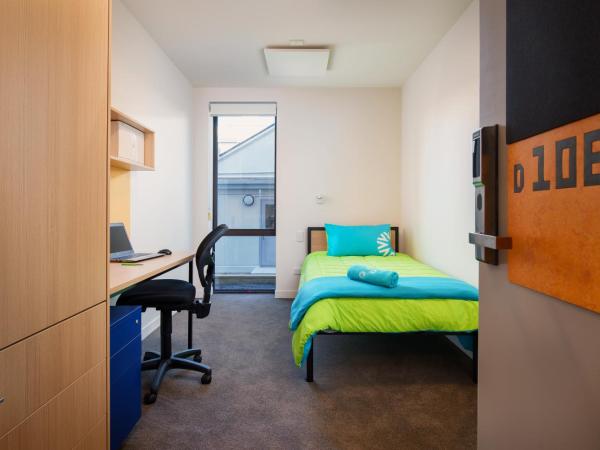 Otago Village : photo 1 de la chambre chambre simple avec salle de bains commune