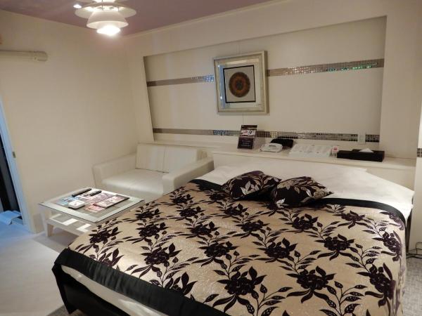 HOTEL VERSYS (Adult Only) : photo 2 de la chambre chambre standard lit queen-size