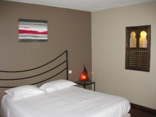 Hotel De La Gare : photo 1 de la chambre chambre double confort avec balcon