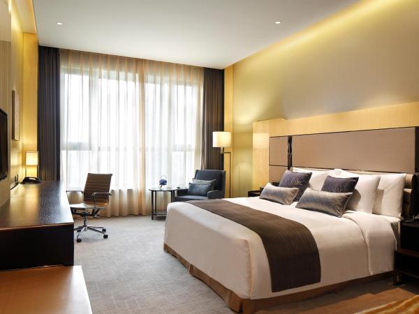 Crowne Plaza Beijing Lido, an IHG Hotel : photo 3 de la chambre standard king room - lounge access/high floor