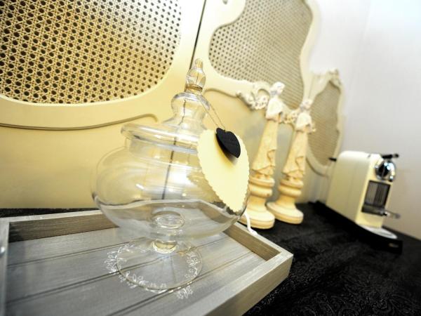 La Garçonniere-Suite in Salerno centro : photo 10 de la chambre suite