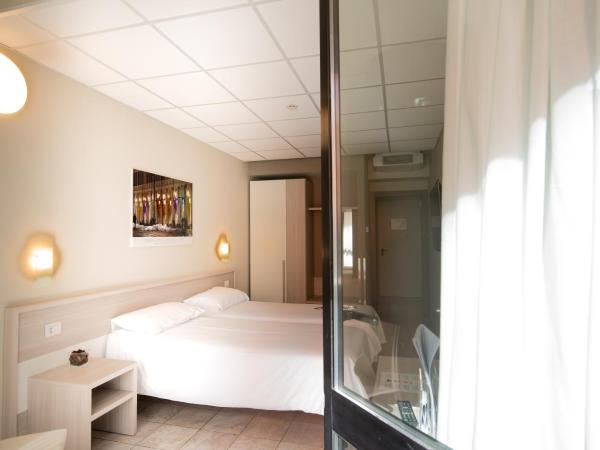Best Quality Hotel Politecnico : photo 2 de la chambre chambre lits jumeaux