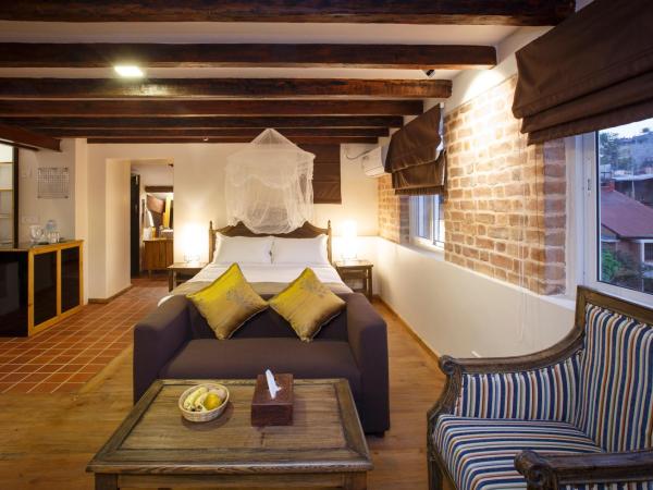 Thamel Villa Heritage Hotel : photo 1 de la chambre suite lit queen-size