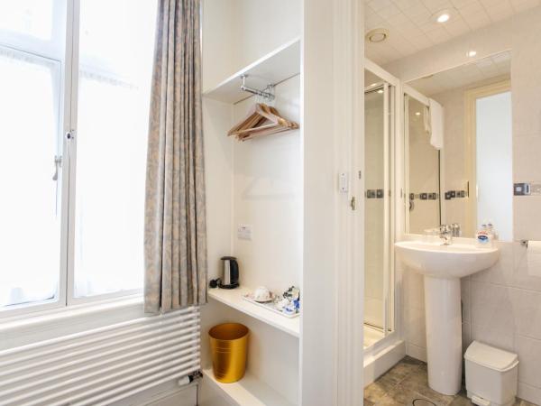 Jesmond Hotel : photo 5 de la chambre chambre simple avec salle de bains 