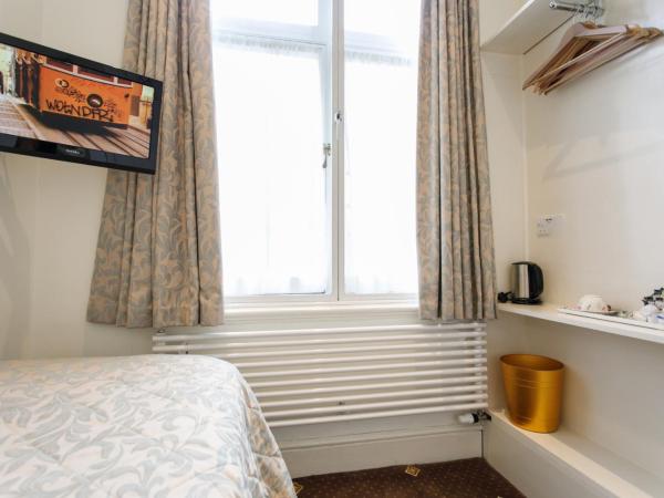 Jesmond Hotel : photo 4 de la chambre chambre simple avec salle de bains