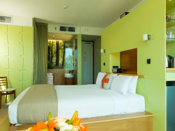 Ohtel Wellington : photo 1 de la chambre chambre lit king-size supérieure - vue sur ville