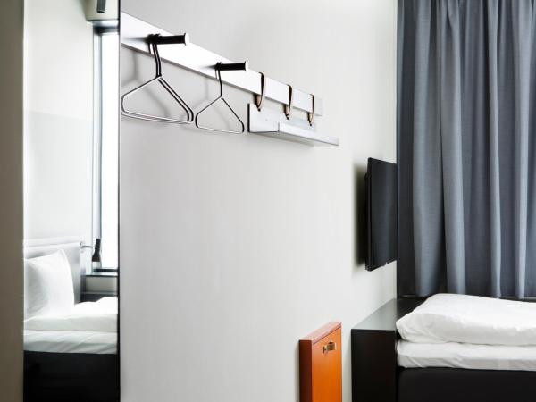 Comfort Hotel Västerås : photo 3 de la chambre petite chambre double - lit de 140 cm