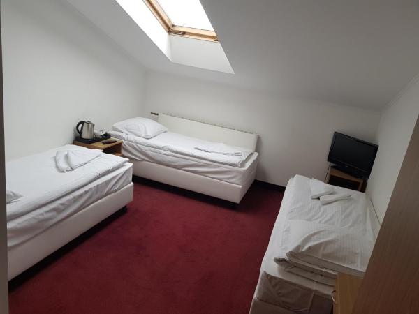 Zajazd Pod Gwiazdami : photo 8 de la chambre chambre triple