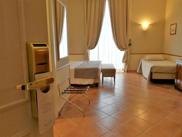 Hotel Nuvò : photo 3 de la chambre chambre triple
