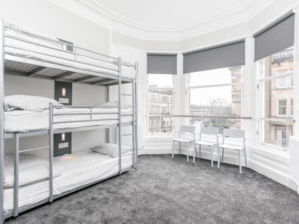 West End Hotel : photo 3 de la chambre lits superposés dans dortoir pour femmes de 10 lits 