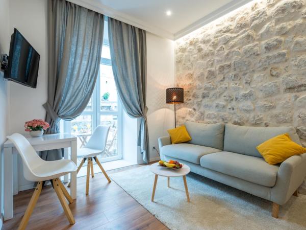 Scalini Palace : photo 9 de la chambre suite deluxe avec balcon