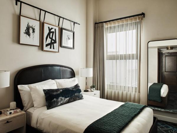 Hotel Figueroa, Unbound Collection by Hyatt : photo 4 de la chambre chambre lit queen-size 