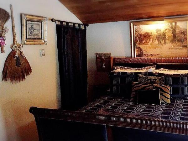 The Stone Hedge Bed and Breakfast : photo 2 de la chambre suite lit queen-size