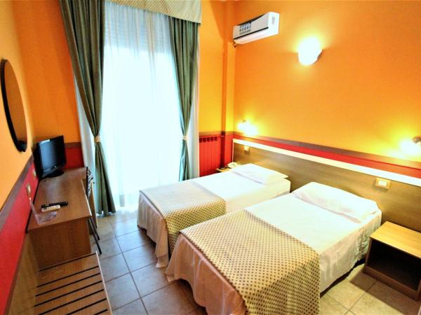 Hotel Corallo : photo 2 de la chambre chambre lits jumeaux standard