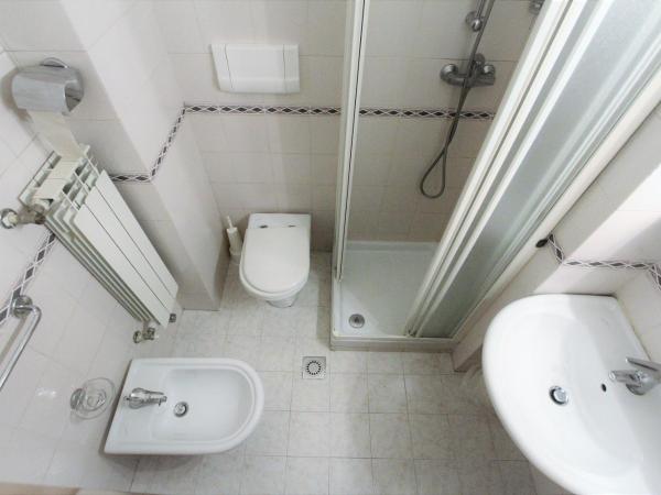 Hotel Corallo : photo 4 de la chambre petite chambre double