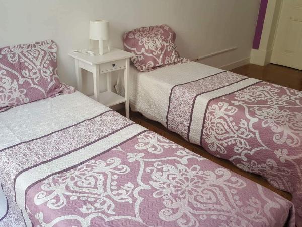 Cenário Catita Hostel : photo 5 de la chambre chambre lits jumeaux avec salle de bains