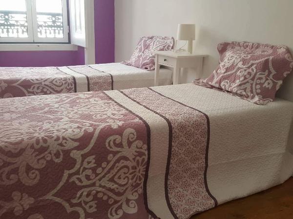 Cenário Catita Hostel : photo 7 de la chambre chambre lits jumeaux avec salle de bains