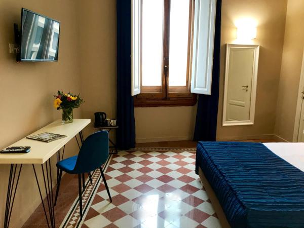 Guest House La Grancontessa : photo 9 de la chambre chambre double ou lits jumeaux
