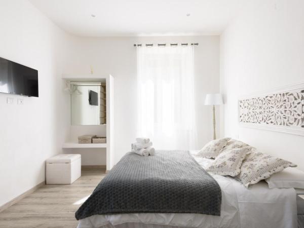 Siena Vip B&B : photo 7 de la chambre suite junior - vue sur jardin