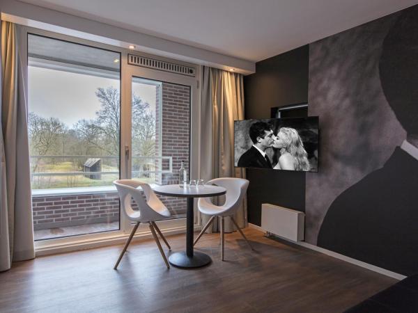 Hotel Mitland : photo 4 de la chambre suite romantique